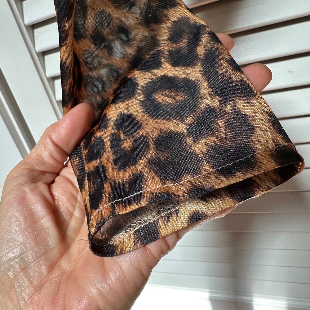 Vintage 1980s Yvan & Marzia Paris Sheer Nylon Leopard Print Long Sleeve Top - Picture 9 of 11